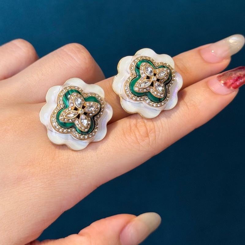Vintage-Schmucksets mit weißem – Turquoise Stone Ring Bewertung und Preis