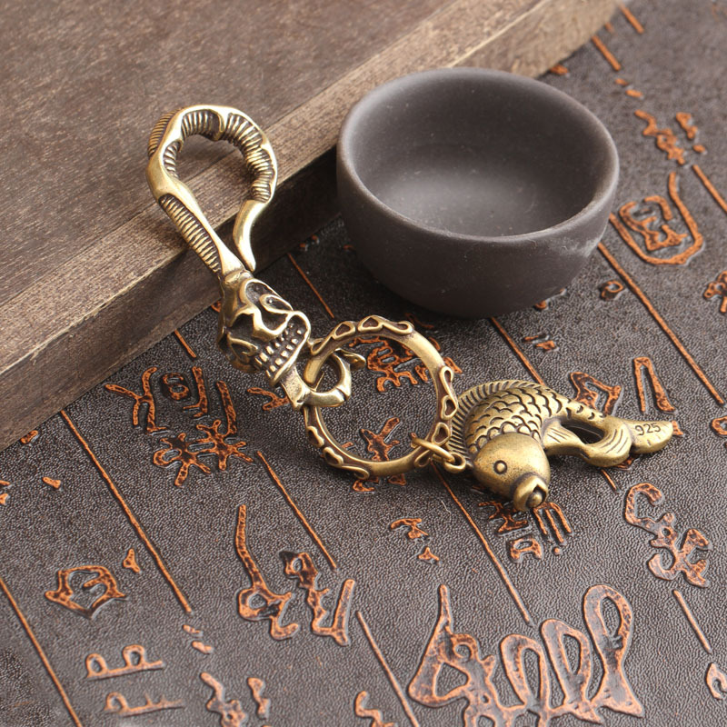 Massiver Messing-Schlüsselanhä – Gothic Skull Ring Bewertung und Preis
